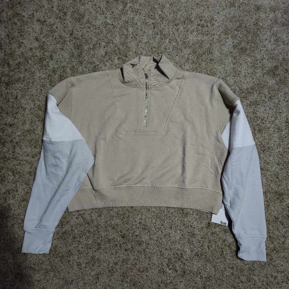 Feat Helen Owen TreeCell Plush Half Zip Jacket and Shorts Set NWT - Picture 2 of 5